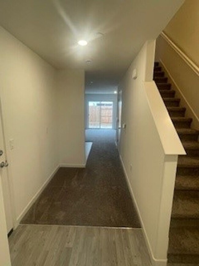 Foto del edificio - Brand New Townhouse for Rent