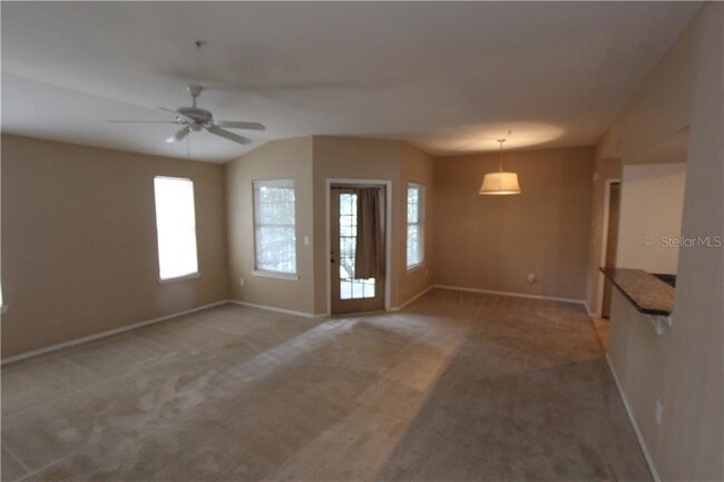 Foto del edificio - 420 SUMMIT RIDGE Pl