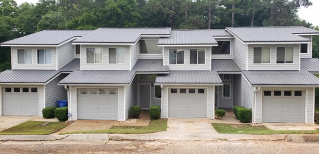 Foto del edificio - 155 Candlebrook Dr