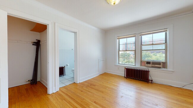 Foto del edificio - 7 W Campbell St