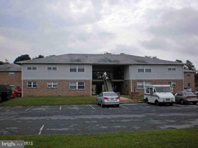 225 S Antrim Way Unit 18, Greencastle, PA 17225 Room for Rent in