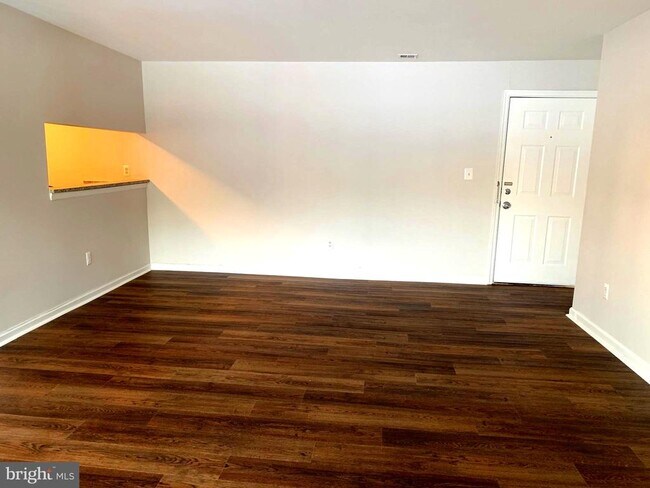 Foto del edificio - 102 Three Coin Way