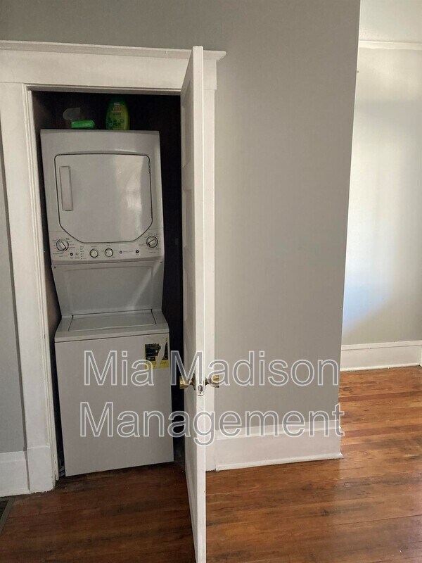 Foto del edificio - 1203 E Henry St