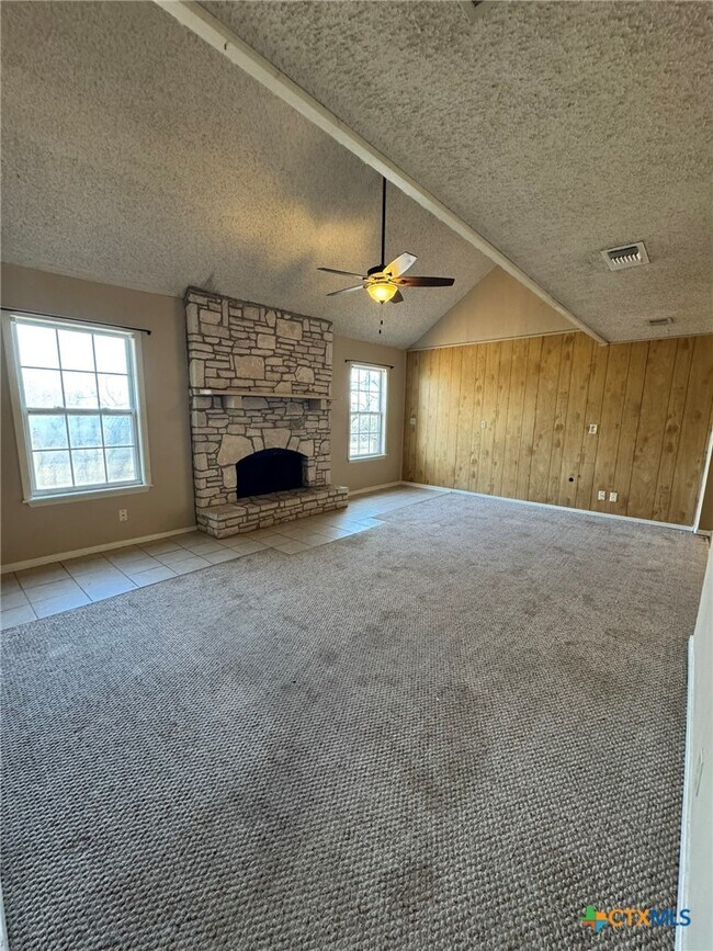 Building Photo - 205 Wingate Ct