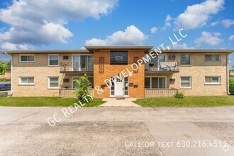 Building Photo - 13 Scotdale Rd