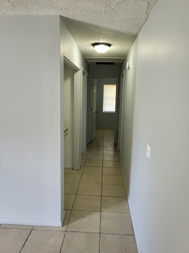 Foto del edificio - 1220 Avenue L