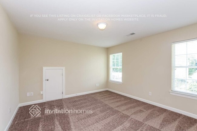 Building Photo - 4517 Hyperion Ct