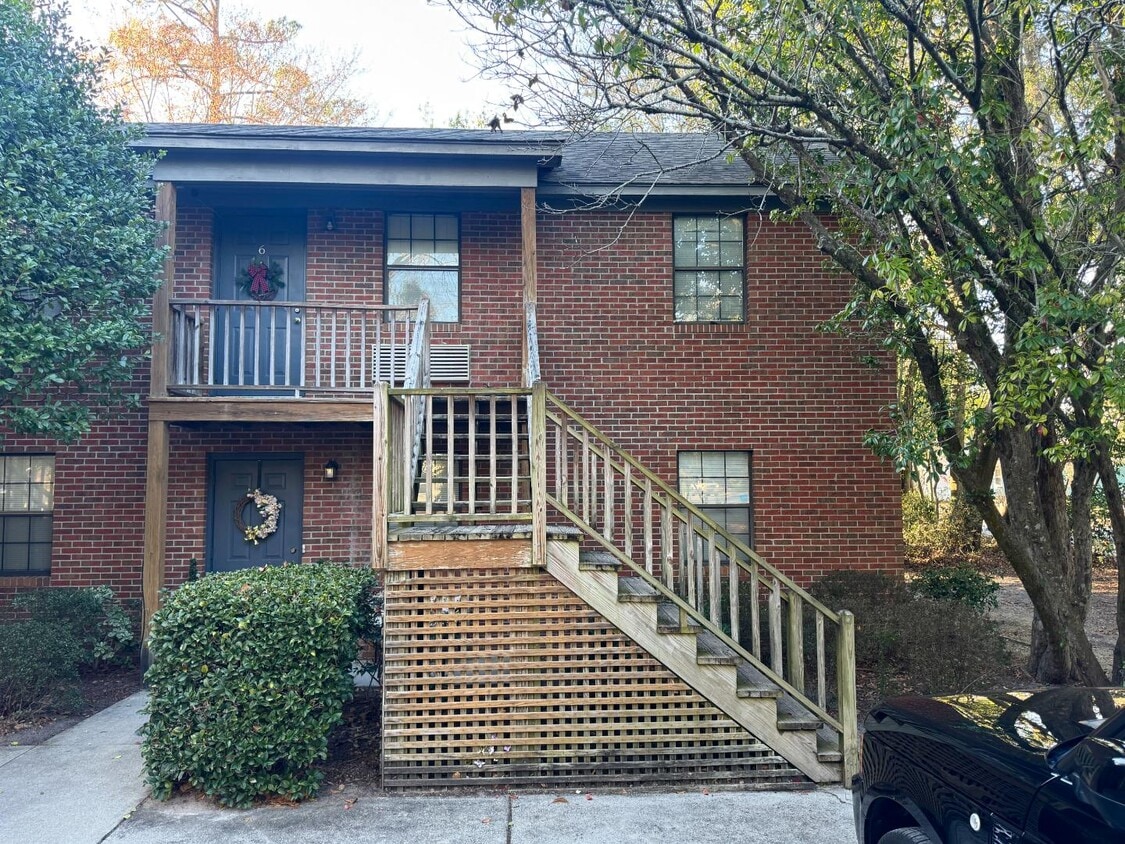 Building Photo - 908 Bonham Ave