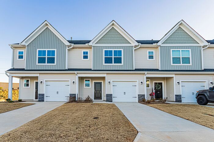 Primary Photo - Brand New Townhome in Peachtree Park in Du...