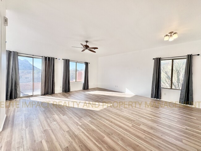 Foto del edificio - 4995 S Terrain Dr