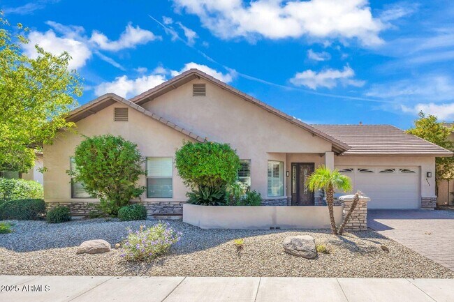 Building Photo - 4213 E Edgemont Ave