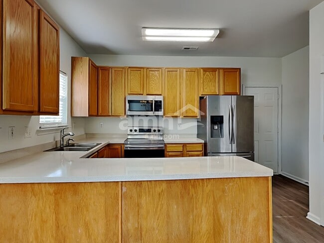 Foto del edificio - 154 Elrosa Rd