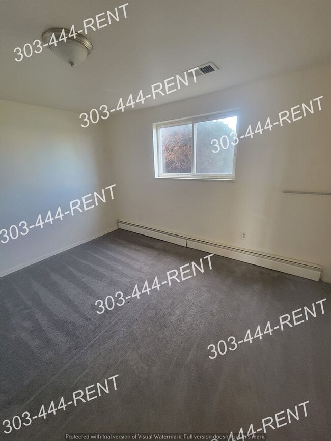 Building Photo - PA960