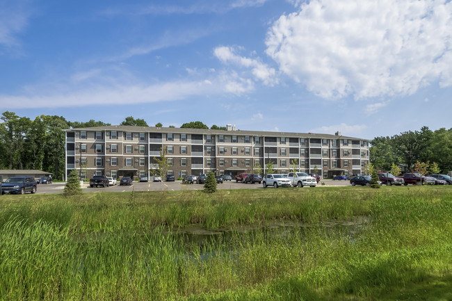 Foto del edificio - Arbor Ridge Luxury Apartments