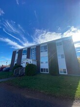 Building Photo - 615 Chalmers Ct