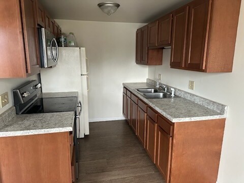 Foto del edificio - 113 Locust Ln