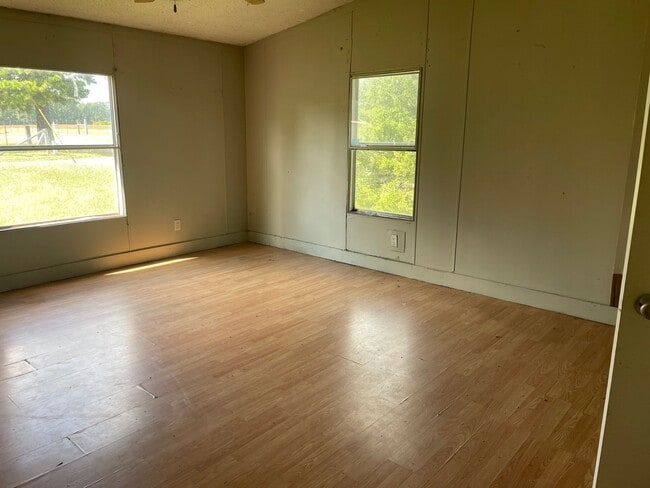 Building Photo - 3 BR 2 Bath 1,904 sq ft doublewide Mobile ...