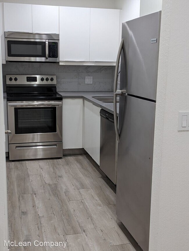 Foto del edificio - 1 br, 1 bath House - 470 North Villa Court...