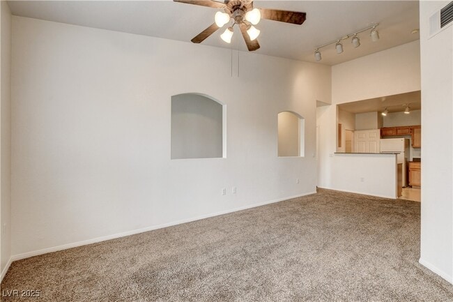 Building Photo - 10550 W Alexander Rd