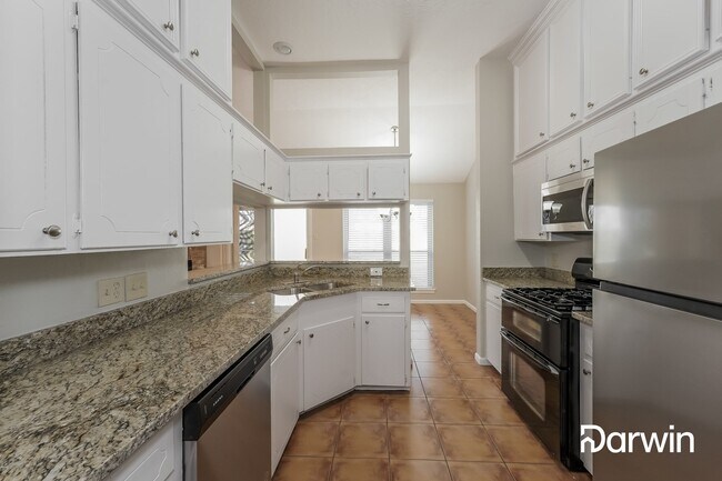 Foto del edificio - 7731 Western Oak Ln