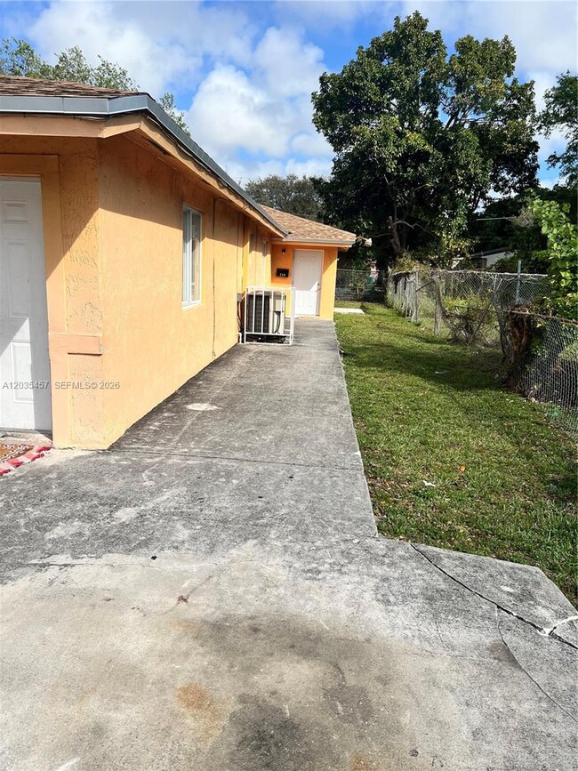 Building Photo - 789 NW 55th Terrace