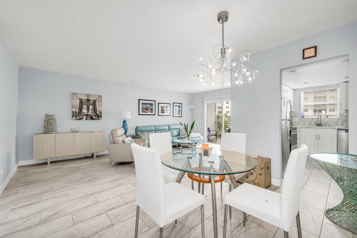 Foto principal - 2731 NE 14th Street Cswy