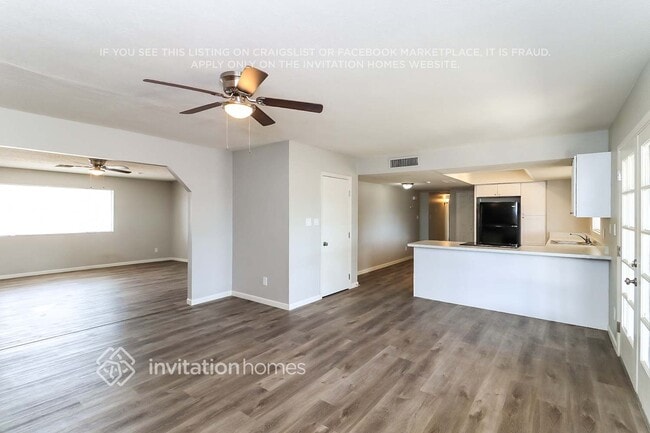 Foto del edificio - 4221 W Paradise Dr