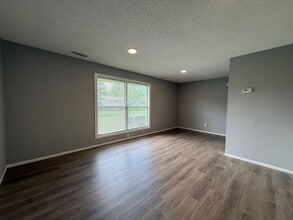Building Photo - 3420 Fontenac Dr