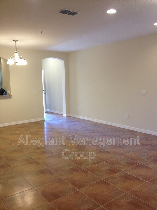 Foto del edificio - 2300 Aloha Bay Ct