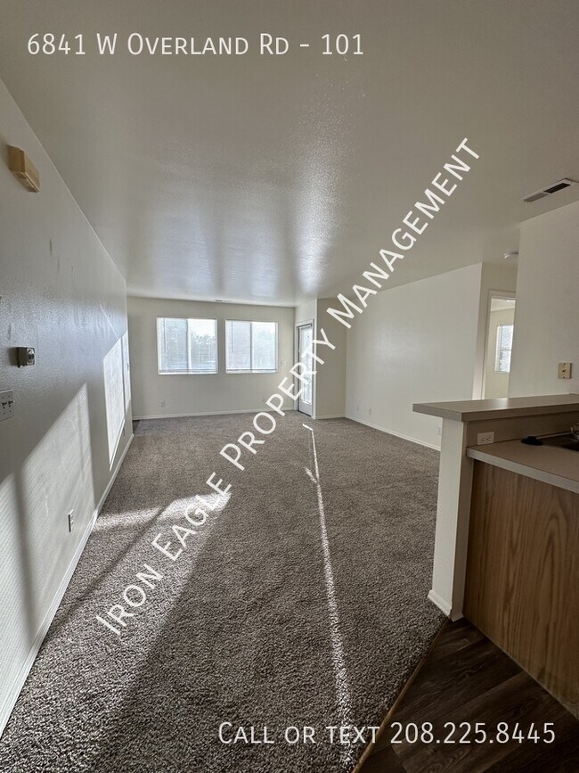 Foto del edificio - 6841 W Overland Rd