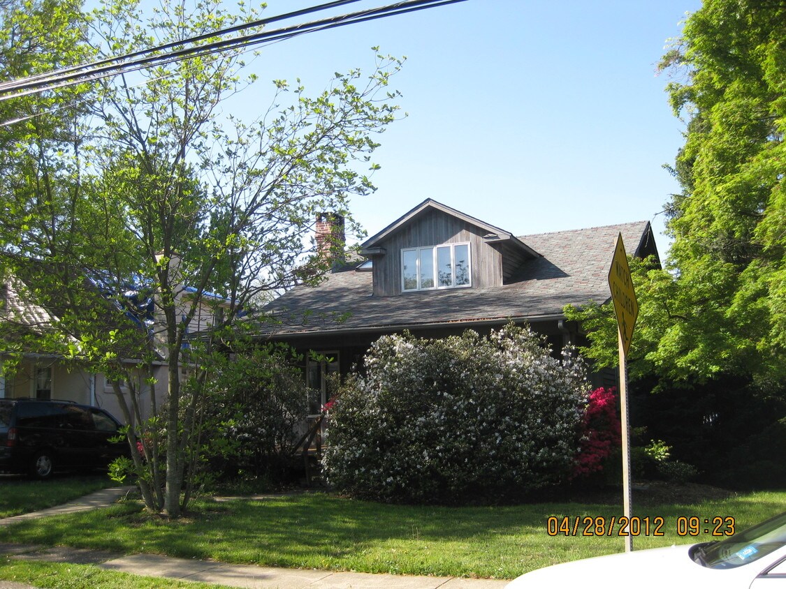 Inman Terrace View - 300 Inman Terrace (Willow Grove, PA)