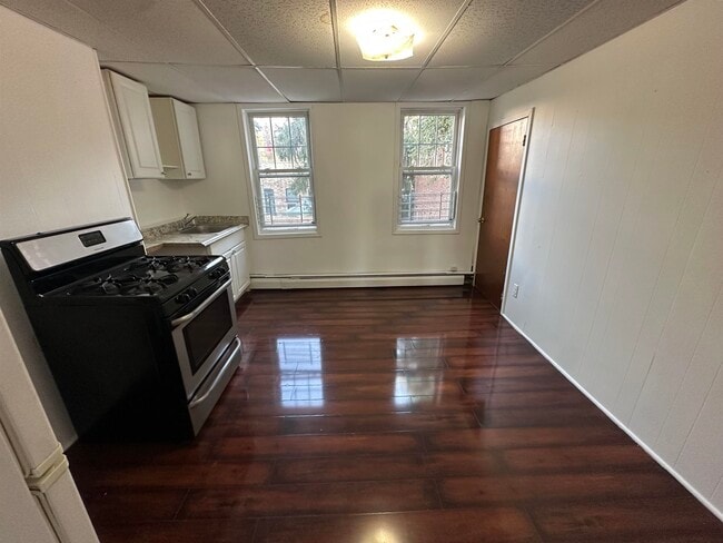 Foto del edificio - 49 Poplar St