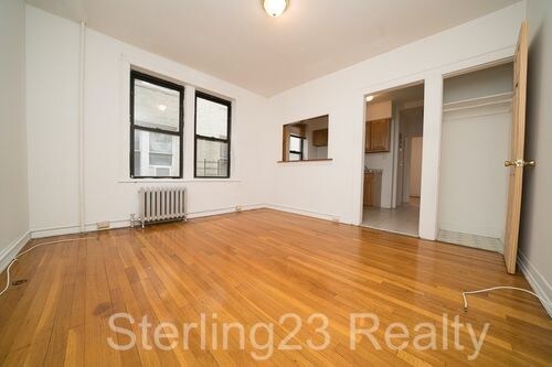 Building Photo - 21-31-31 27th St