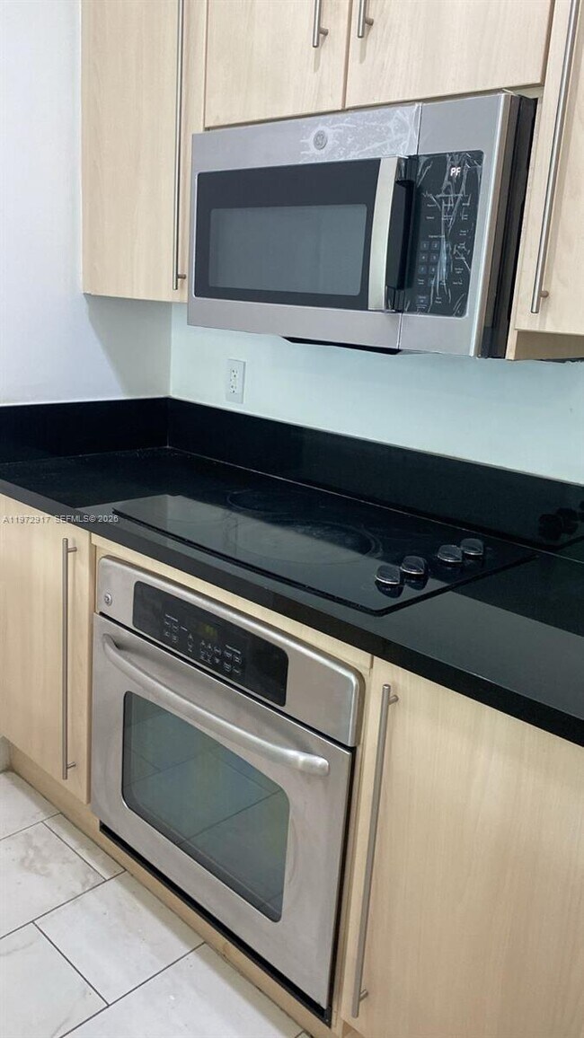 Foto del edificio - 1111 SW 1st Ave