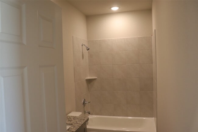 Foto del edificio - 16890 Glenheath St