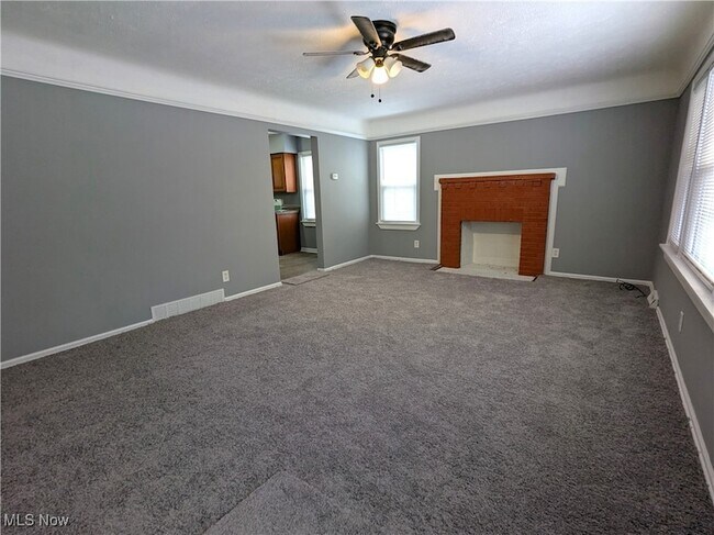 Foto del edificio - 16401 Home Ave