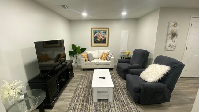 Building Photo - 12985 Kyle Moor Pl