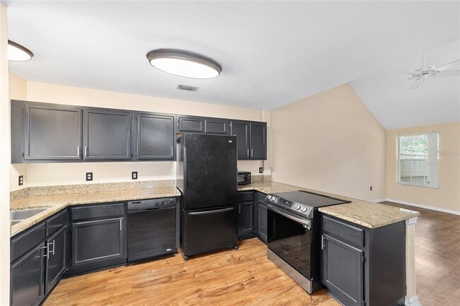 Building Photo - 9778 SW 52 Ln