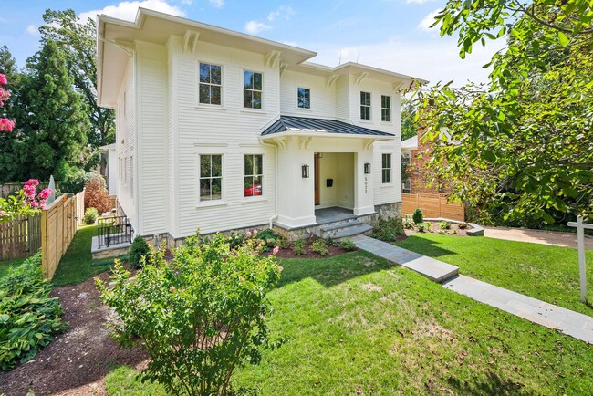 Building Photo - 5022 Cathedral Ave NW