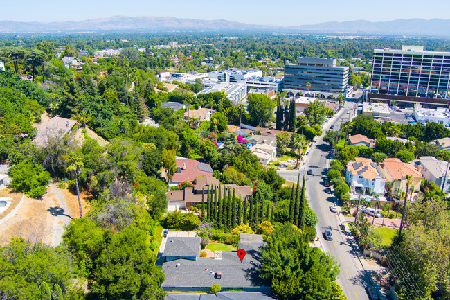 Aerial View - 4645 Petit Ave