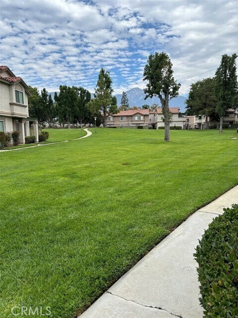 Foto del edificio - 8380 Sunset Trail Pl