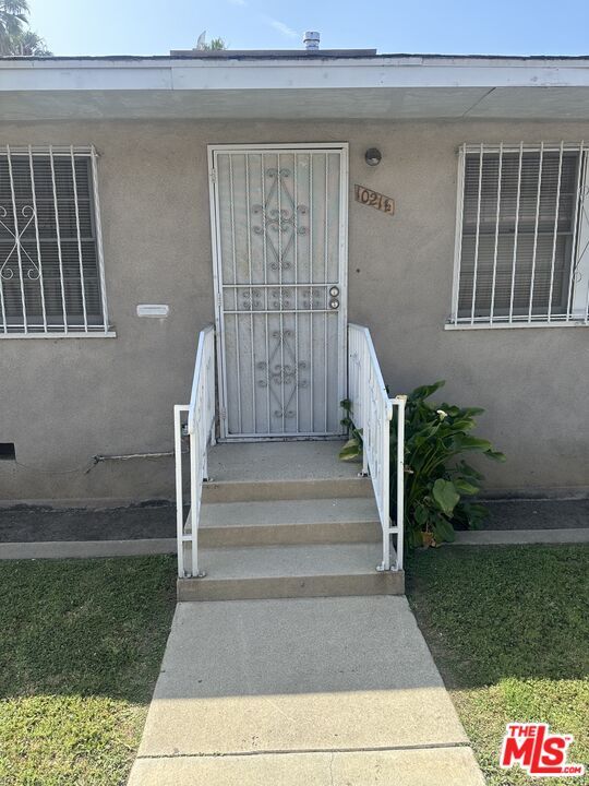 Foto del edificio - 1021 W 90th St