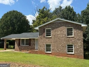 Building Photo - 119 Amberwood Ln
