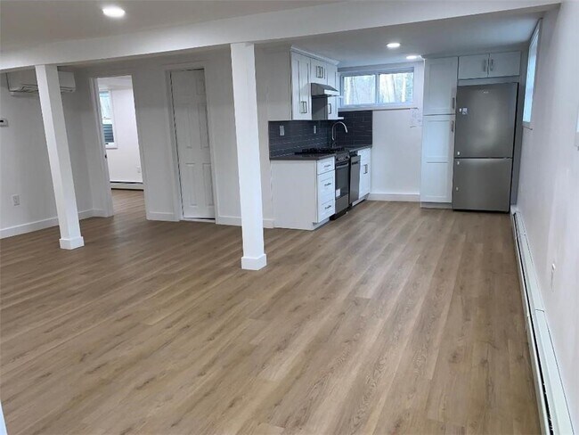 Foto del edificio - 475 Christian Herald Rd