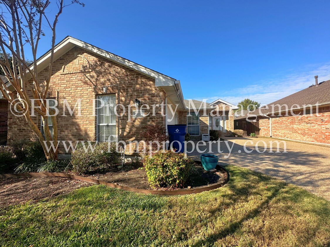 703 Dogwood Beautiful 3 Bedroom, 2 Bathr... House Rental in