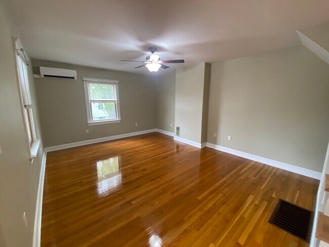 Building Photo - 22 Harkins St