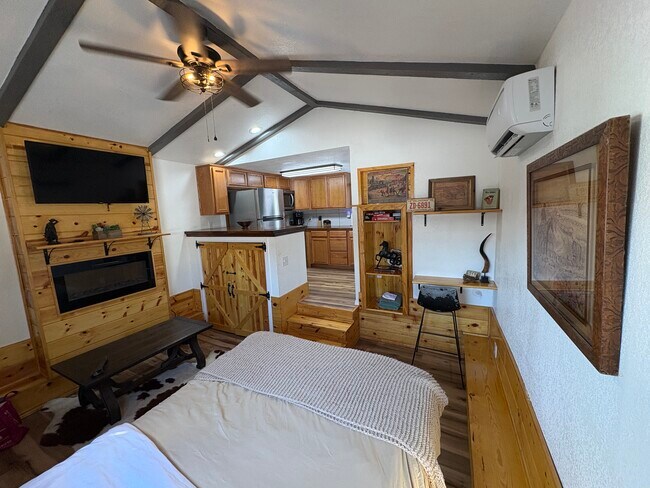 Foto del edificio - 3345 E 30th St