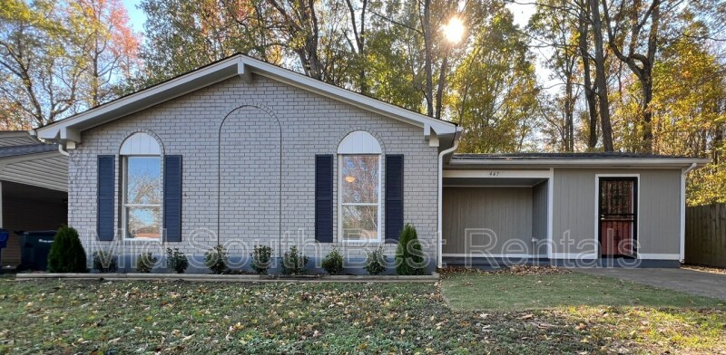 Primary Photo - 447 Fox Valley Dr