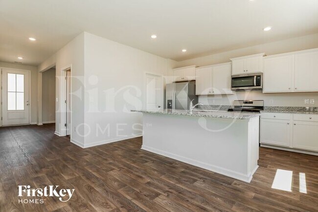 Building Photo - 385 Azore Way
