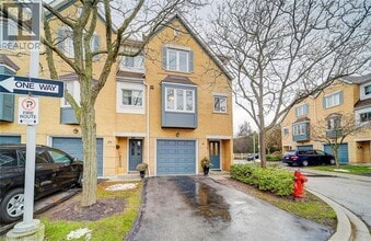 Building Photo - 2300 Brays Ln